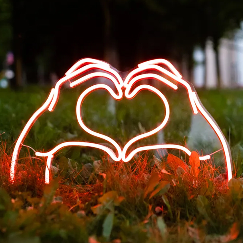 Неоновая лампа Heart Hands Neon Lamp Красный Прозрачный в Новосибирске | Loft Concept 