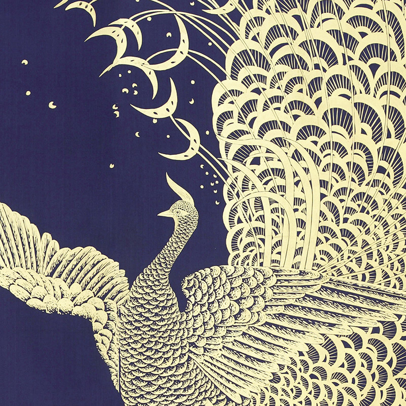Обои ручная роспись в стиле Арт-деко Whistler Peacocks Colourway SC-100 on Empire Blue dyed silk Обои ручная роспись в стиле Арт-деко Whistler Peacocks Colourway SC-100 on Empire Blue dyed silk в Новосибирске | Loft Concept