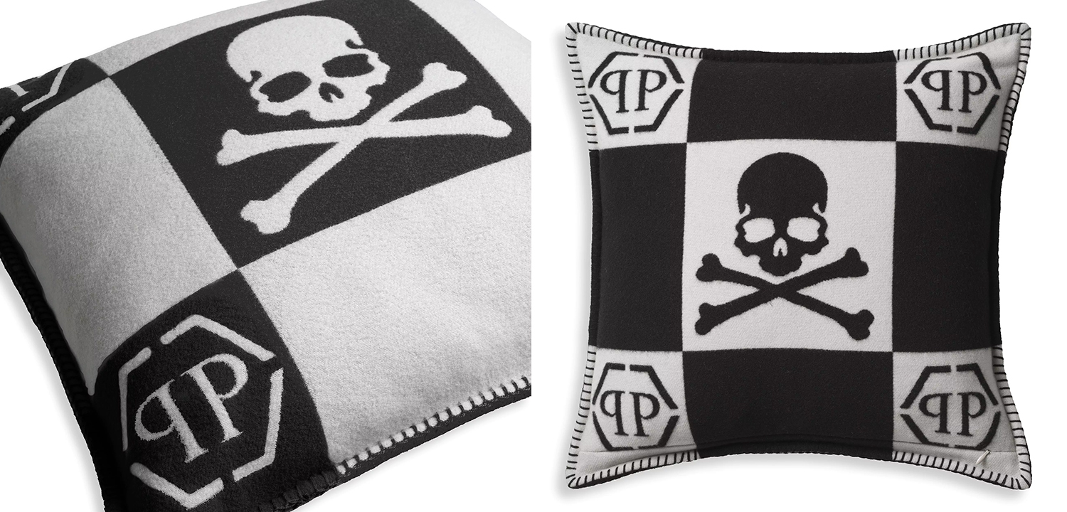 Подушка Philipp Plein Cushion Cashmere Skull 45 x 45 Black - фото