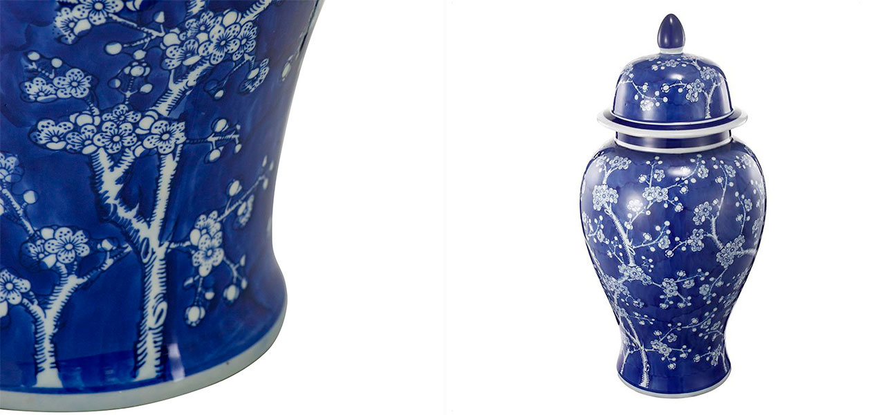 Ваза фарфоровая синяя с орнаментом Sakura - фото №2