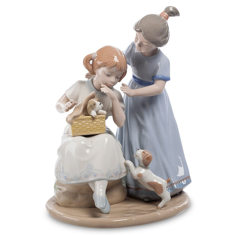 Статуэтка фарфоровая Девочки с собачками Charming Statuette Белый Бежевый Серо-голубой Серый в Новосибирске | Loft Concept 