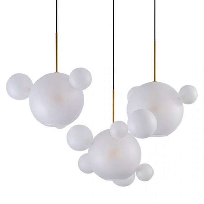 Светодиодный светильник Giopato & Coombes Bubble Chandelier Linear матовое белое стекло 3 плафона Белый Золотой в Новосибирске | Loft Concept 