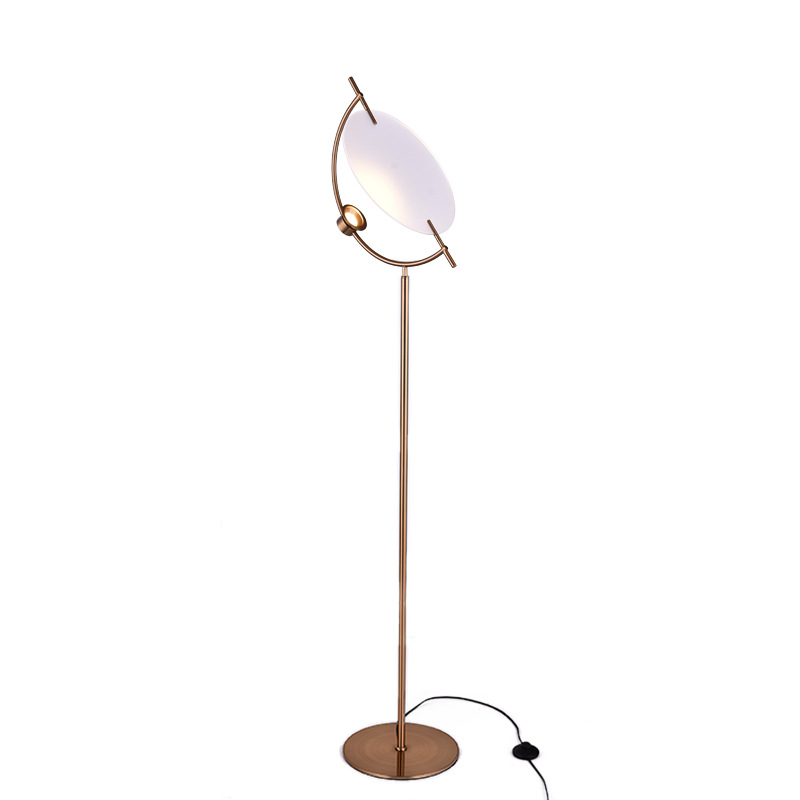 Торшер Gaspar Floor lamp Белый Золотой в Новосибирске | Loft Concept 