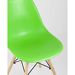 Пластиковый стул на ножках из массива бука Eames Light Green варинант исполнения - 2 | Loft Concept в Новосибирске