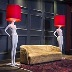 Лампа MANNEQUIN LAMP с абажуром созерцание силуэта варинант исполнения - 2 | Loft Concept в Новосибирске