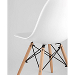 Пластиковый стул на ножках из массива бука Eames White  варинант исполнения - 3 | Loft Concept в Новосибирске