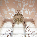 Обои ручная роспись в стиле Арт-деко Symphony Colourway SC-105 on Himalayan Rose silk dupion варинант исполнения - 1 | Loft Concept в Новосибирске