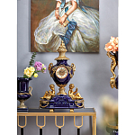 Часы настольные из темно-синего фарфора с бронзовыми фигурками и декоративными элементами Eden Garden варинант исполнения - 2 | Loft Concept в Новосибирске