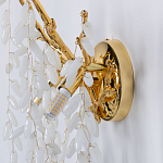 Бра золотого цвета с ветвями и белыми овальными стеклянными подвесками Droplet Chandelier варинант исполнения - 6 | Loft Concept в Новосибирске