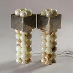 Настольная лампа с основанием из 24 выточенных сферических камней Through Stone варинант исполнения - 3 | Loft Concept в Новосибирске