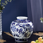 Ваза округлой формы с бело-синим цветочным орнаментом Blue & White Ornament  варинант исполнения - 1 | Loft Concept в Новосибирске
