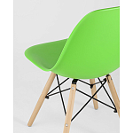 Пластиковый стул на ножках из массива бука Eames Light Green варинант исполнения - 3 | Loft Concept в Новосибирске