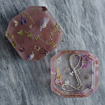 Шкатулка из эпоксидной смолы с цветами розовая Epoxy Resin Square Box Pink варинант исполнения - 2 | Loft Concept в Новосибирске