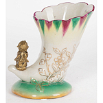 Ваза из фарфора с бронзовой фигуркой ангела Eden Garden porcelain and bronze варинант исполнения - 2 | Loft Concept в Новосибирске