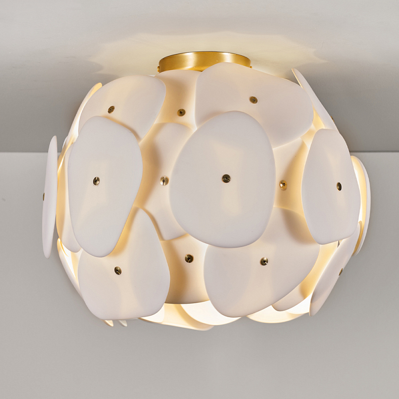 Потолочный светильник в форме шара с плафоном из белых овальных пластин Original BTC (UK) Золотой Белый в Новосибирске | Loft Concept 