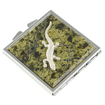 Зеркало двухстороннее квадратное из натурального камня Змеевик с декоративной вставкой в виде ящерицы Silver Stone Mirrors варинант исполнения - 1 | Loft Concept в Новосибирске