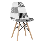 Пластиковый стул на ножках из массива бука Eames Черно-Белый Пэчворк варинант исполнения - 1 | Loft Concept в Новосибирске