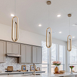 Подвесной светильник золотого цвета с двумя вытянутыми овальными рамками в форме скрепки Eurofase варинант исполнения - 8 | Loft Concept в Новосибирске