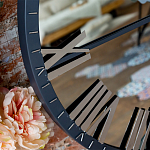 Часы настенные зеркальные с серебряным металлическим циферблатом Mirror Tower Clock варинант исполнения - 2 | Loft Concept в Новосибирске