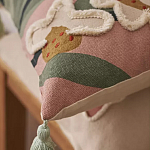 Подушка с цветочным принтом и кисточками Blooming Elegance Daisy варинант исполнения - 7 | Loft Concept в Новосибирске