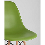 Пластиковый стул на ножках из массива бука Eames Green варинант исполнения - 2 | Loft Concept в Новосибирске