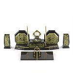 Настольный письменный набор из змеевика с часами и таблетницей Successful Leader варинант исполнения - 1 | Loft Concept в Новосибирске