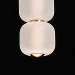 Подвесной светильник с 3-мя округлыми матовыми плафонами из белого стекла Golden Swirl варинант исполнения - 7 | Loft Concept в Новосибирске