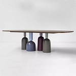 Обеденный стол деревянный с разноцветными фигурными ножками Cop варинант исполнения - 1 | Loft Concept в Новосибирске