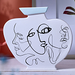 Ваза плоская белая с абстрактными черными линиями в форме лиц Faces of Imagination варинант исполнения - 4 | Loft Concept в Новосибирске