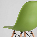 Пластиковый стул на ножках из массива бука Eames Green варинант исполнения - 3 | Loft Concept в Новосибирске