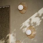 Бра в виде диска с плафоном из матового белого стекла Marble Glow варинант исполнения - 4 | Loft Concept в Новосибирске