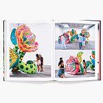 Книга по искусству Yayoi Kusama: I Spend Each Day Embracing Flowers варинант исполнения - 10 | Loft Concept в Новосибирске