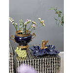 Ваза темно-синяя фарфоровая на бронзовой подставке с ажурным ободком и изогнутыми ручками Eden Garden варинант исполнения - 6 | Loft Concept в Новосибирске