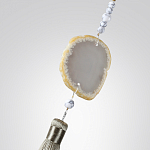 Люстра подвесная с 8-ю шарообразными плафонами из белого стекла с подвесками из камня и кисточками Agatelle варинант исполнения - 8 | Loft Concept в Новосибирске