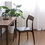 Стул деревянный с мягким сиденьем из черной натуральной кожи Moon Walnut Furniture варинант исполнения - 2 | Loft Concept в Новосибирске