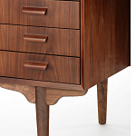 Дизайнерский письменный стол округлой формы с 4-мя ящиками и дверкой с полочками Rili варинант исполнения - 5 | Loft Concept в Новосибирске