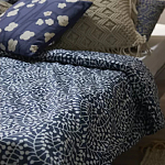 Постельное белье темно-синего цвета с рисунком Blossom Essence Sophie варинант исполнения - 8 | Loft Concept в Новосибирске