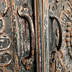 Индийский шкаф с орнаментом резьба из дерева Indian Antique Furniture  варинант исполнения - 5 | Loft Concept в Новосибирске