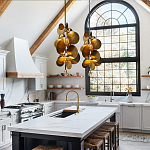 Люстра креативная из дисков цвета латунь Constellation Light and Style варинант исполнения - 4 | Loft Concept в Новосибирске