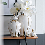 Ваза с золотыми полосами на белом фоне Chinoiserie Ceramics варинант исполнения - 2 | Loft Concept в Новосибирске