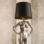 Лампа MANNEQUIN LAMP с абажуром руки на талии варинант исполнения - 4 | Loft Concept в Новосибирске