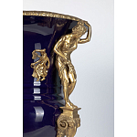 Ваза темно-синего цвета из фарфора с бронзовыми ручками в виде фигур Eden Garden porcelain and bronze варинант исполнения - 5 | Loft Concept в Новосибирске