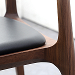 Стул деревянный с мягким сиденьем из черной натуральной кожи Moon Walnut Furniture варинант исполнения - 7 | Loft Concept в Новосибирске