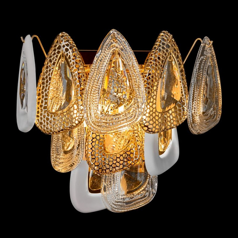 Бра с белыми и прозрачными подвесками Character Chandelier Золотой Прозрачный Белый Бра с белыми и прозрачными подвесками Character Chandelier Золотой Прозрачный Белый в Новосибирске | Loft Concept