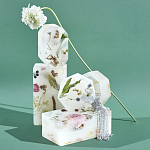 Шкатулка из эпоксидной смолы с цветами белая Epoxy Resin Rectangular Box White варинант исполнения - 4 | Loft Concept в Новосибирске