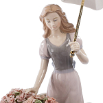 Статуэтка фарфоровая Девушка с цветами Charming Statuette варинант исполнения - 1 | Loft Concept в Новосибирске