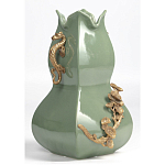 Ваза зеленого цвета из фарфора с бронзовыми ручками в виде драконов и рельефным цветочным декором Eden Garden porcelain and bronze варинант исполнения - 1 | Loft Concept в Новосибирске