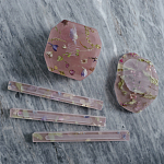 Шкатулка из эпоксидной смолы с цветами розовая Epoxy Resin Square Box Pink варинант исполнения - 4 | Loft Concept в Новосибирске