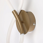 Бра с белым плафоном в форме восьмерки и круглым основанием Luke Lampco Tracer Lamp варинант исполнения - 4 | Loft Concept в Новосибирске