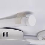 Люстра белого цвета с тремя изогнутыми светодиоидными плафонами Luke Lampco Tracer Lamp варинант исполнения - 7 | Loft Concept в Новосибирске